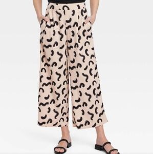 a new day- Cream and Black Wide Leg Pants, Size L